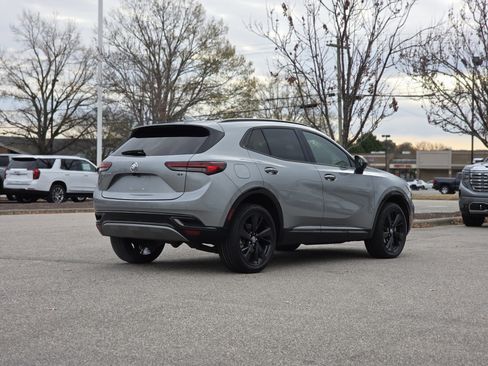 Used 2023 Buick Envision Preferred image 7