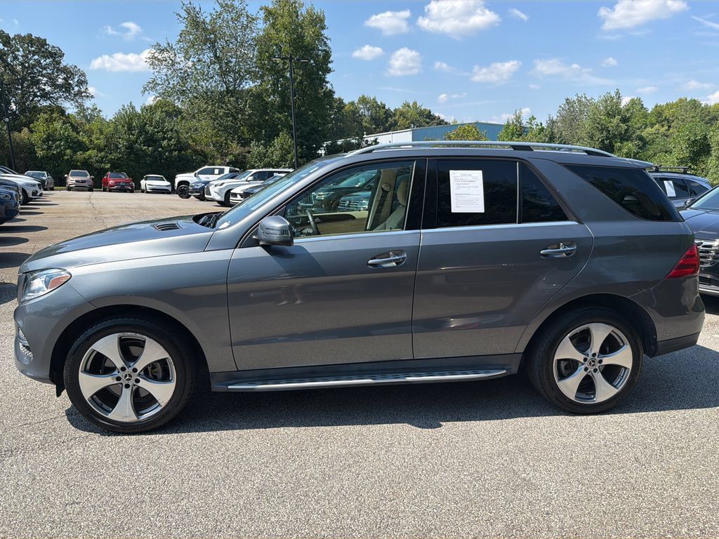 Used 2018 Mercedes-Benz GLE 350 w/ Premium 1 Package image 4