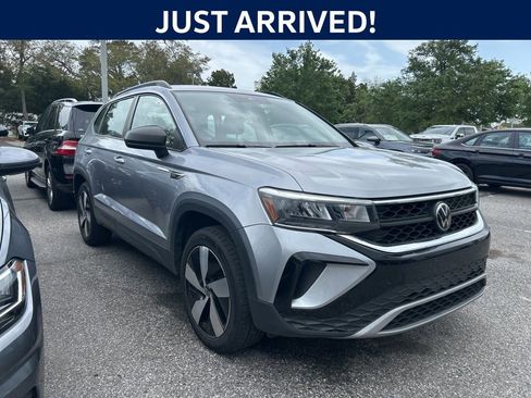 Certified 2024 Volkswagen Taos S image 1