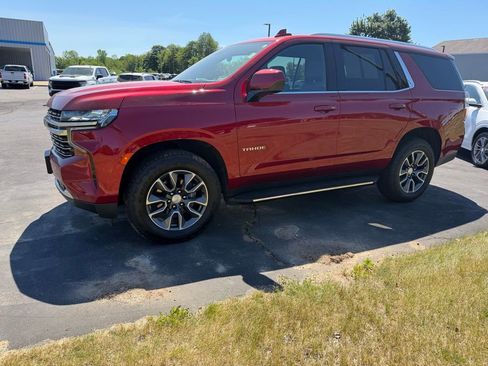 Used 2024 Chevrolet Tahoe LT w/ Max Trailering Package AWD/4WD image 4