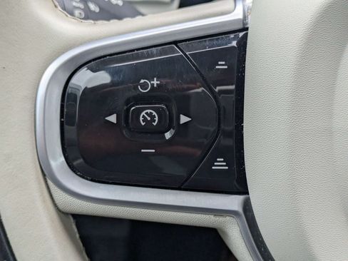 Used 2022 Volvo XC60 B6 Inscription w/ Climate Package AWD/4WD image 32
