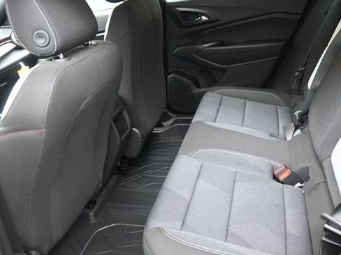 New 2026 Chevrolet Trax RS FWD image 9