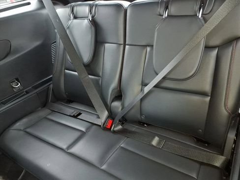 Certified 2025 Ford Explorer ST-Line image 7