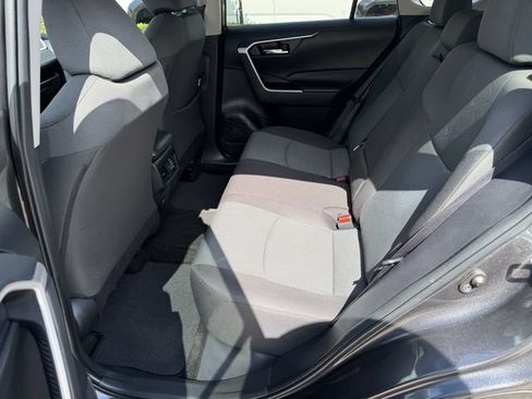 Certified 2025 Toyota RAV4 XLE FWD image 22