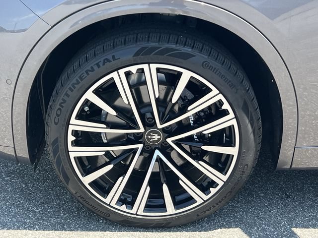 Used 2023 Maserati Grecale Modena AWD/4WD image 41