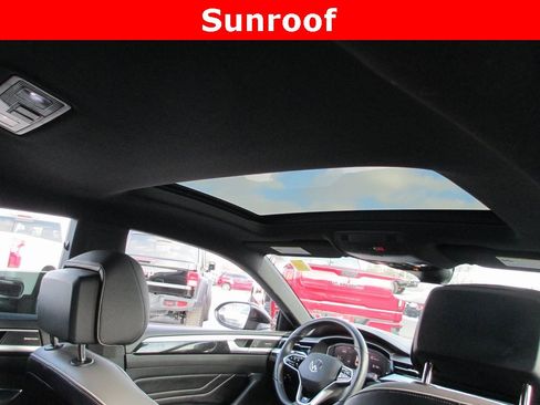 Used 2023 Volkswagen Arteon SEL Premium image 13