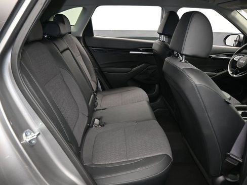 Used 2024 Kia Seltos S image 37