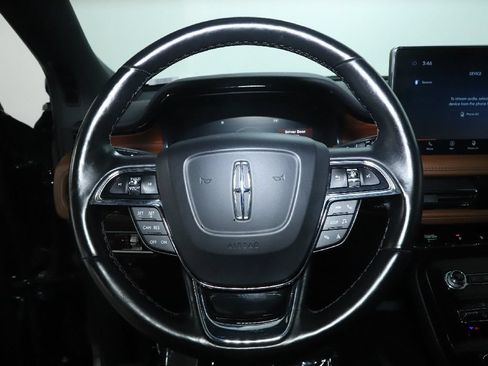 Used 2023 Lincoln Nautilus Reserve AWD/4WD image 22