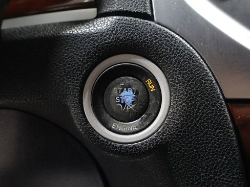 Used 2013 Chrysler 300 RWD image 26
