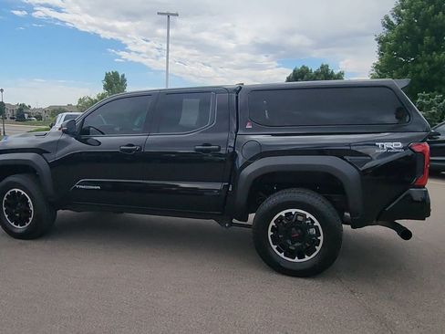 Used 2026 Toyota Tacoma TRD Off-Road w/ TRD Off Road Upgrade Package AWD/4WD image 5