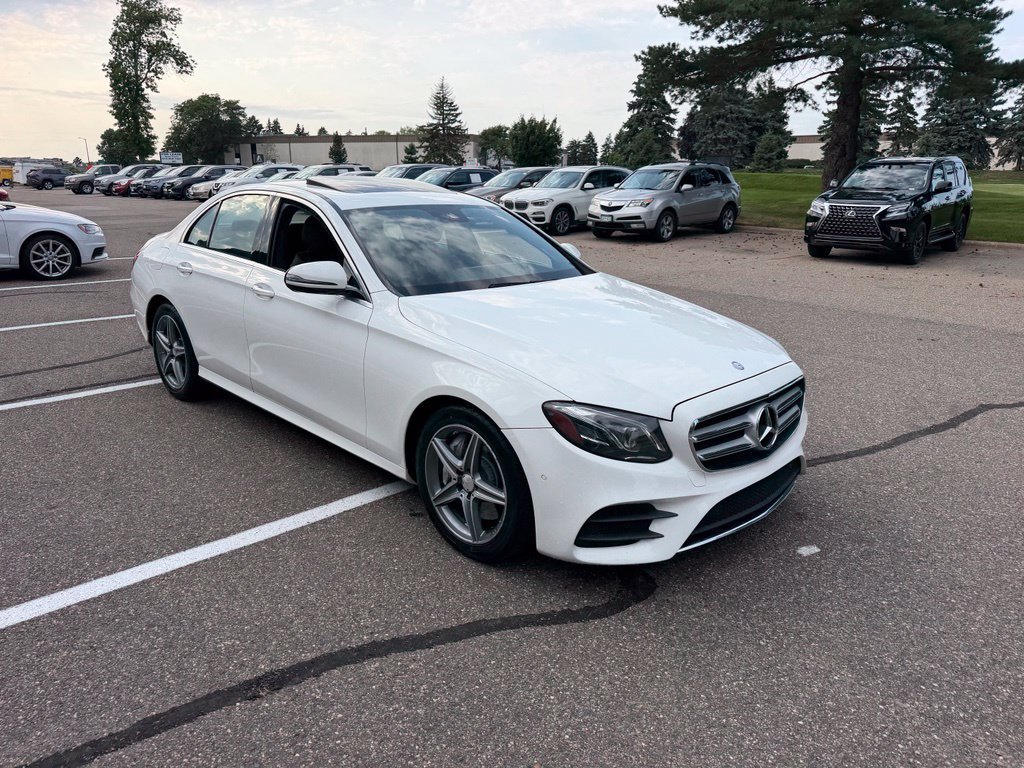 Used 2017 Mercedes-Benz E 300 4MATIC image 5