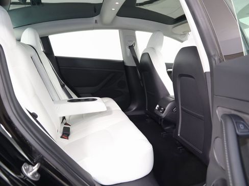 Used 2022 Tesla Model 3 Long Range image 15