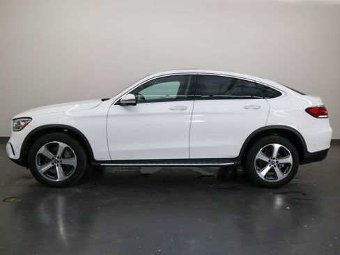 Used 2023 Mercedes-Benz GLC 300 4MATIC Coupe image 5