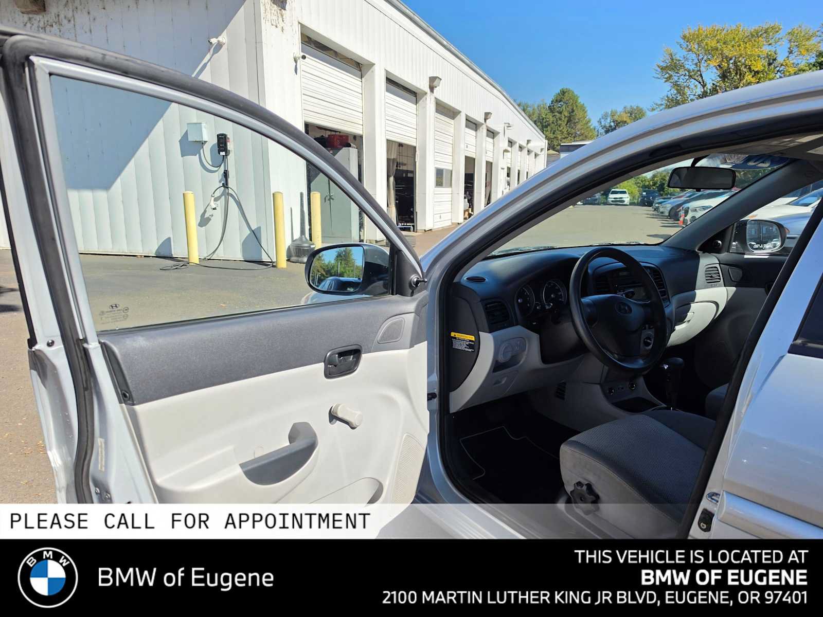 Used 2011 Hyundai Accent GLS FWD image 23