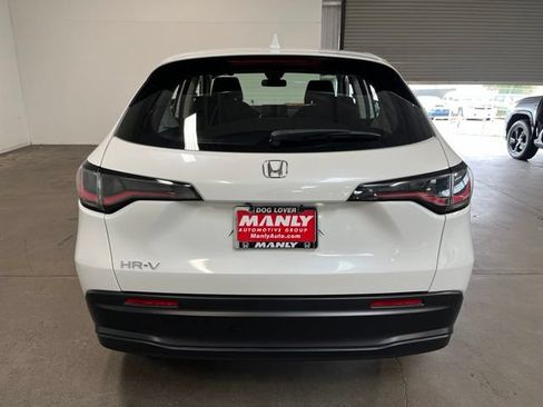 Used 2023 Honda HR-V LX image 5