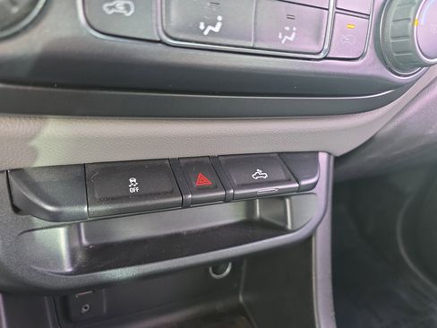 Used 2016 Chevrolet Colorado W/T image 19