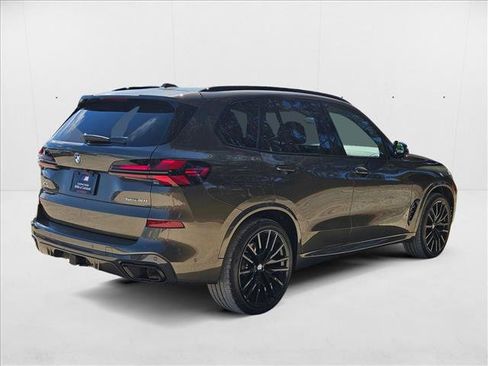 Used 2026 BMW X5 sDrive40i w/ M Sport Package RWD image 2