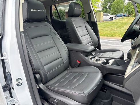 Used 2024 GMC Terrain Denali w/ Denali Premium Package AWD/4WD image 47