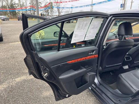 Used 2012 Subaru Legacy 3.6R Limited image 11