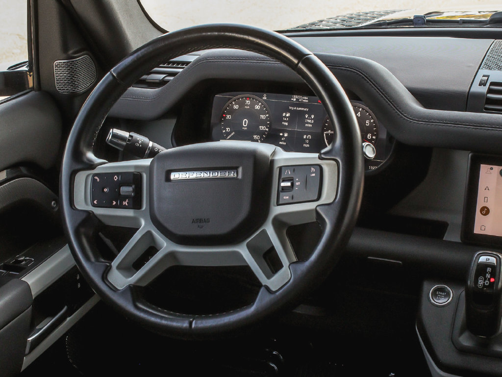 Used 2021 Land Rover Defender 90 S AWD/4WD image 21