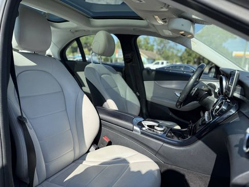 Used 2015 Mercedes-Benz C 300 4MATIC Sedan image 25