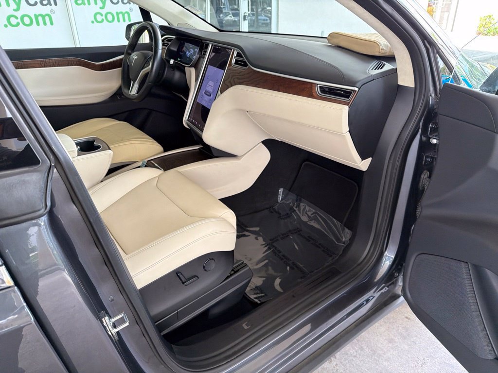 Used 2018 Tesla Model X 100D AWD/4WD image 28