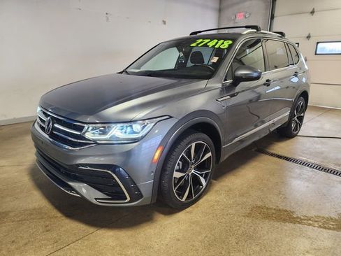 Used 2022 Volkswagen Tiguan SEL R-Line image 8