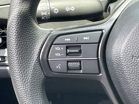 Used 2025 Honda Accord SE image 12