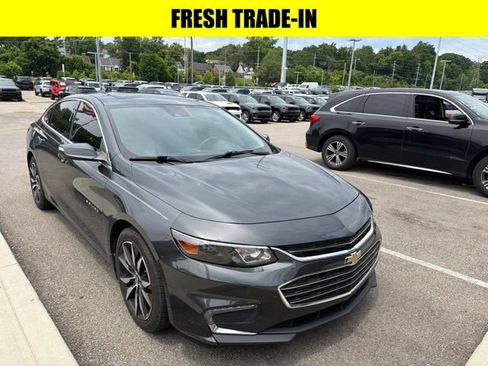Used 2018 Chevrolet Malibu LT w/ Leather Package FWD image 1