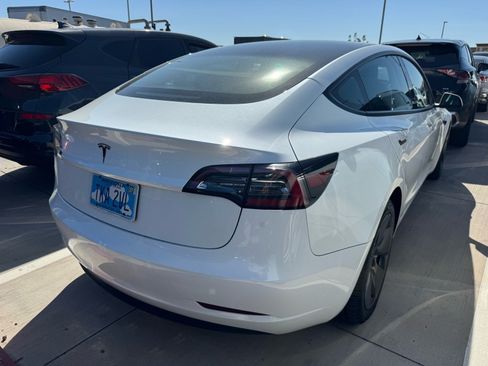 Used 2023 Tesla Model 3 Standard Range RWD image 4