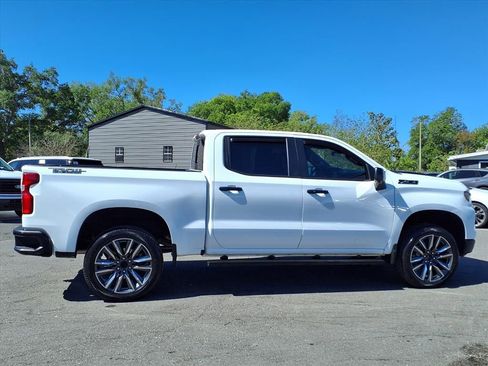 Used 2025 Chevrolet Silverado 1500 LT Trail Boss w/ LT Trail Boss Premium Package AWD/4WD image 8