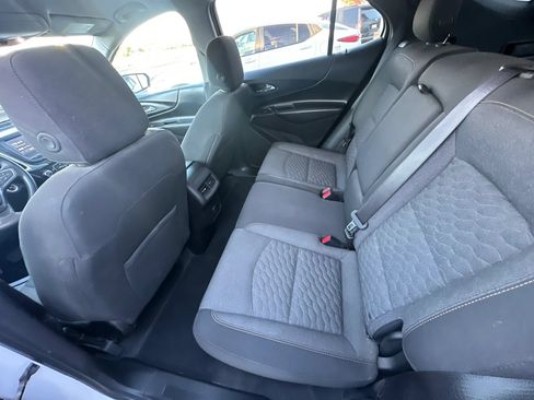 Used 2018 Chevrolet Equinox LT FWD image 18
