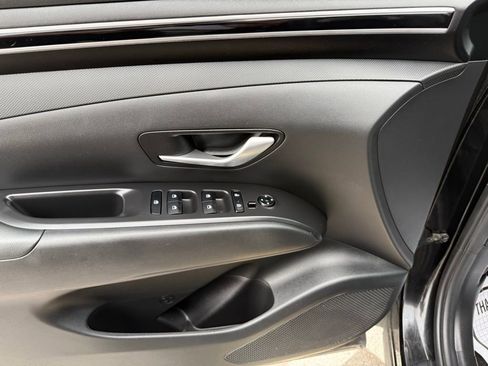 Certified 2023 Hyundai Tucson SE image 11