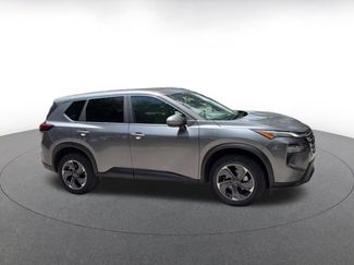 Used 2025 Nissan Rogue SV FWD video 2