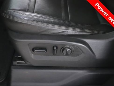 Used 2019 GMC Sierra 1500 Denali w/ Technology Package AWD/4WD image 19