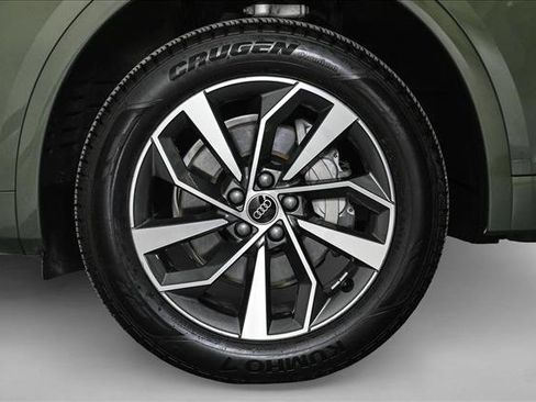 Certified 2025 Audi Q5 2.0T Premium Plus image 25