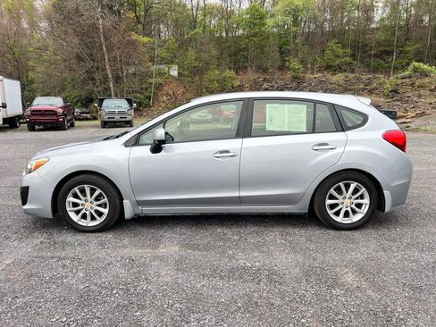 Used 2014 Subaru Impreza 2.0i Premium w/ All-Weather Package w/CVT AWD/4WD image 4