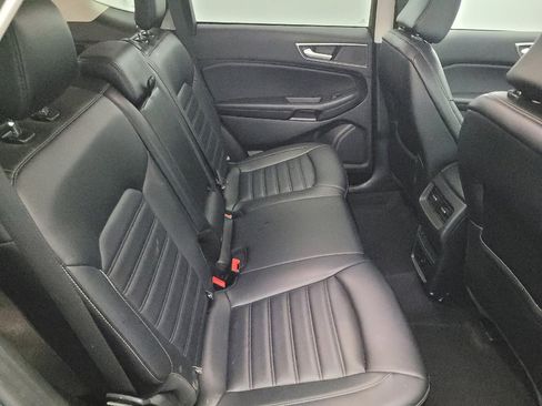 Used 2024 Ford Edge SEL image 19