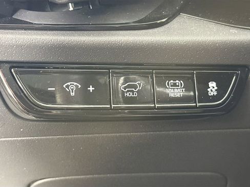 Used 2023 Kia Niro SX image 26