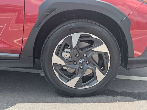 Used 2024 Subaru Crosstrek 2.5i Limited AWD/4WD image 11