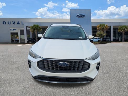 New 2026 Ford Escape SE image 9