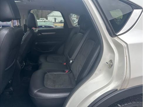 Used 2019 MAZDA CX-5 Touring image 9