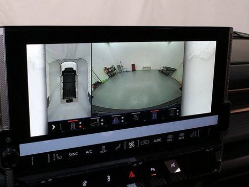 New 2025 GMC Hummer EV 2X image 21