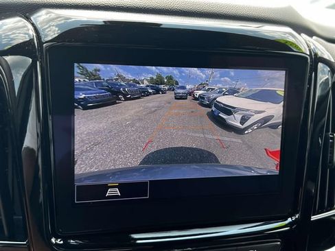 Certified 2023 Chevrolet Traverse LT FWD image 31
