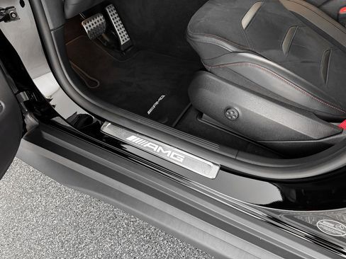 Used 2024 Mercedes-Benz GLC 43 AMG 4MATIC image 13