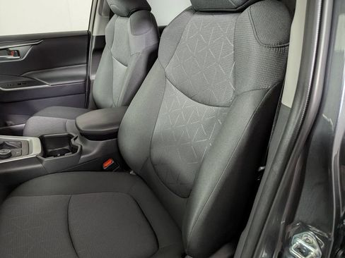 Certified 2024 Toyota RAV4 XLE w/ Convenience Package image 20