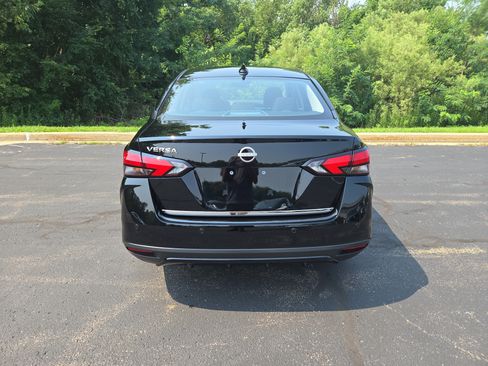 New 2025 Nissan Versa SV w/ Trunk Package image 8