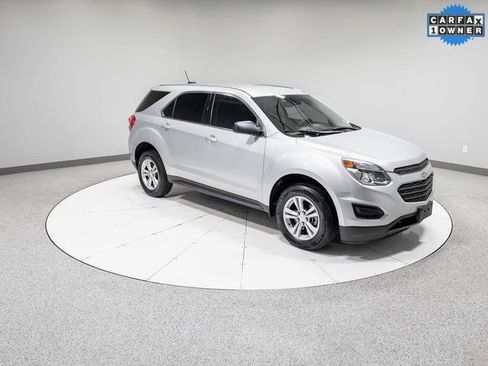 Used 2017 Chevrolet Equinox LS image 24