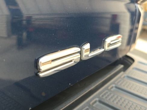 Used 2022 GMC Sierra 2500 SLE w/ X31 Off-Road Package image 11