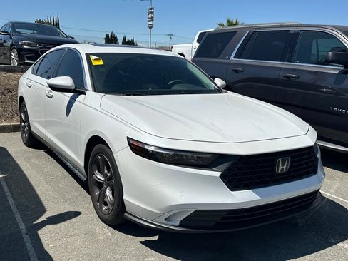 Used 2023 Honda Accord EX image 2